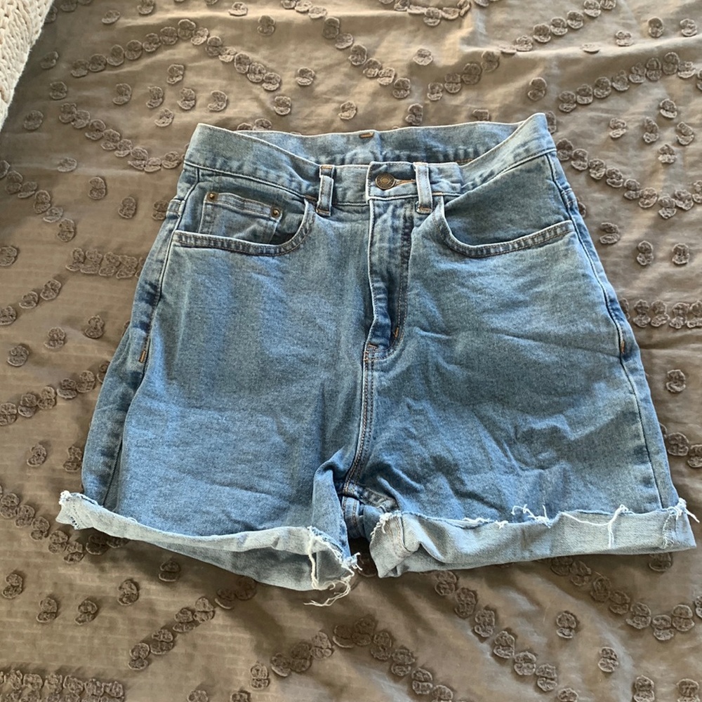 Ruisin Highwaisted Shorts